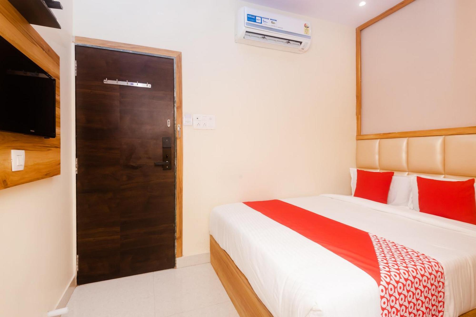 Hotel Sun City Near Saifee Hospital And Hn Reliance Hospital Bombay Exterior foto