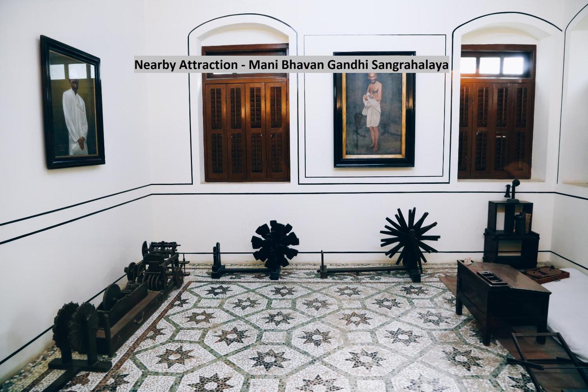 Hotel Sun City Near Saifee Hospital And Hn Reliance Hospital Bombay Exterior foto