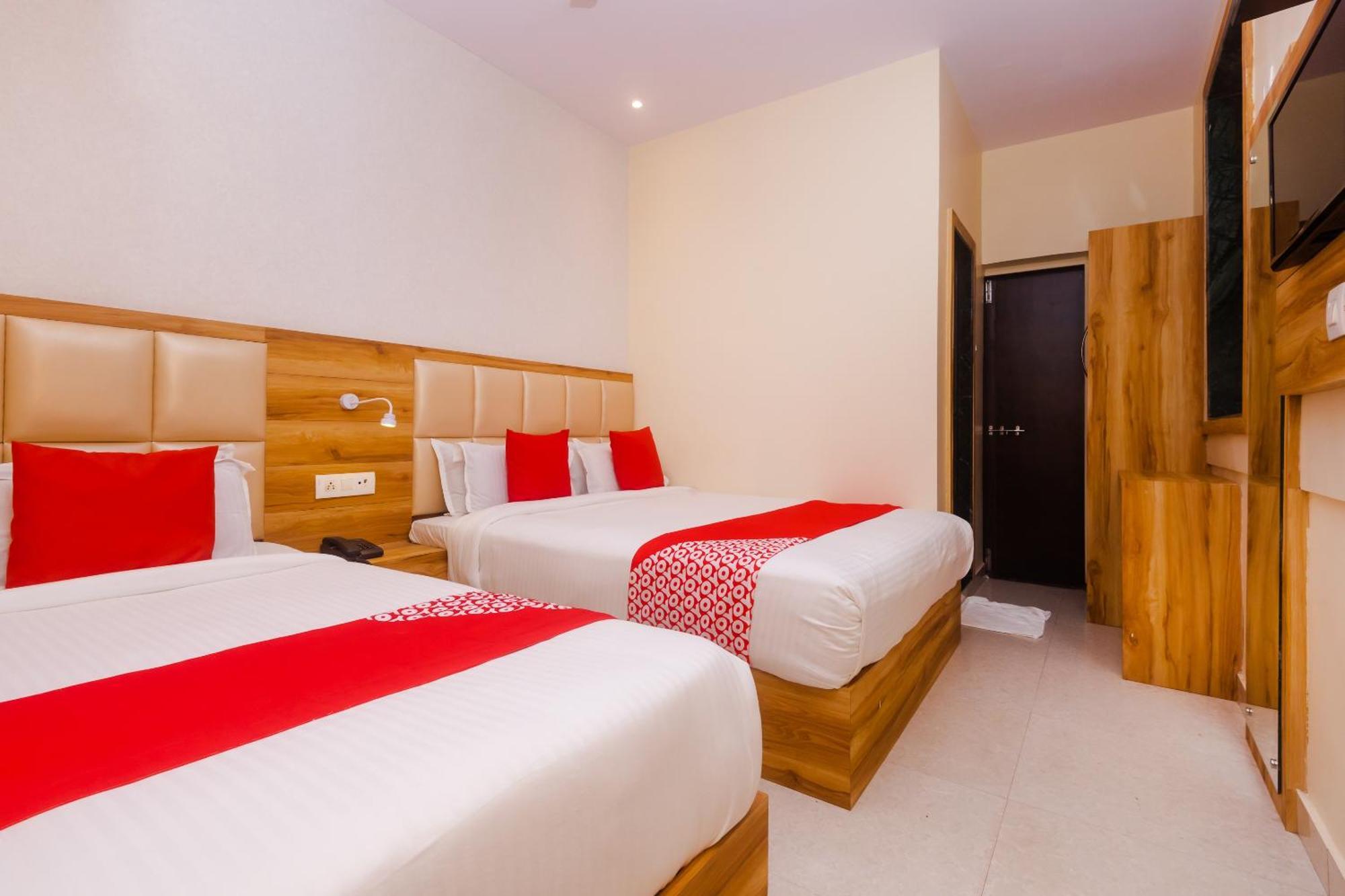 Hotel Sun City Near Saifee Hospital And Hn Reliance Hospital Bombay Exterior foto